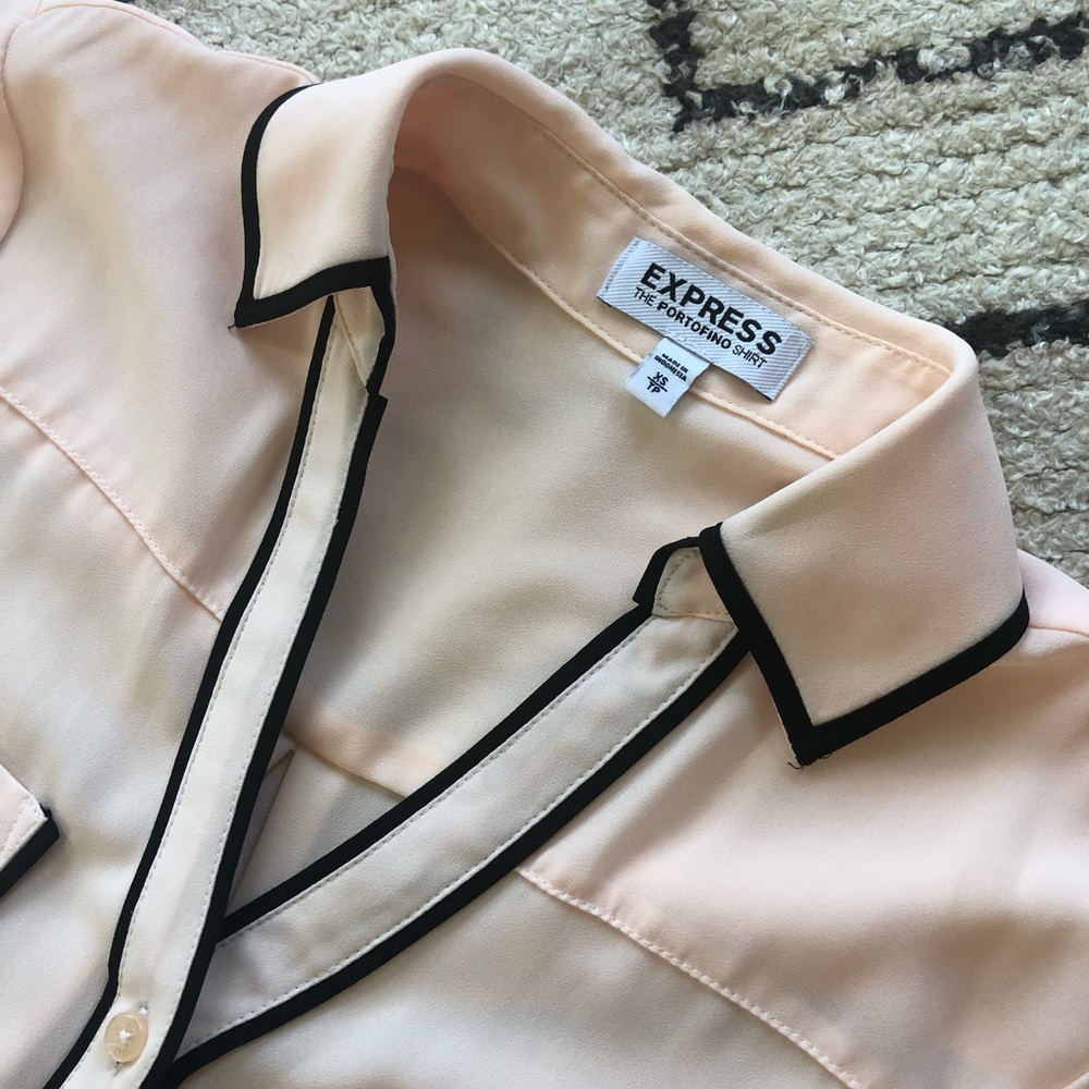 Express button down blouse - Picture 2 of 9